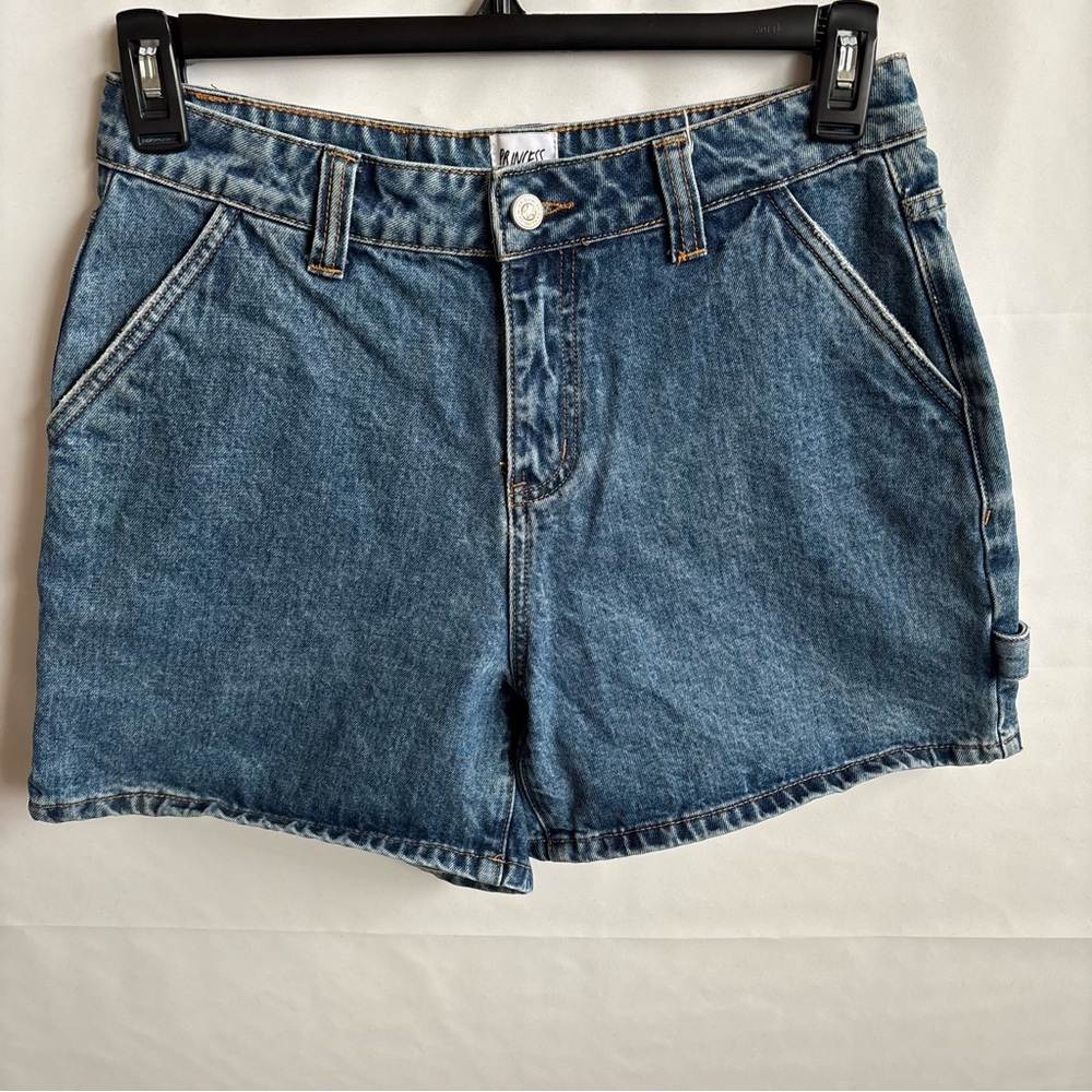 PP-DNM Princess PollyClassic Blue Denim Jeans.  32” waist 5” inseam. INV25/405